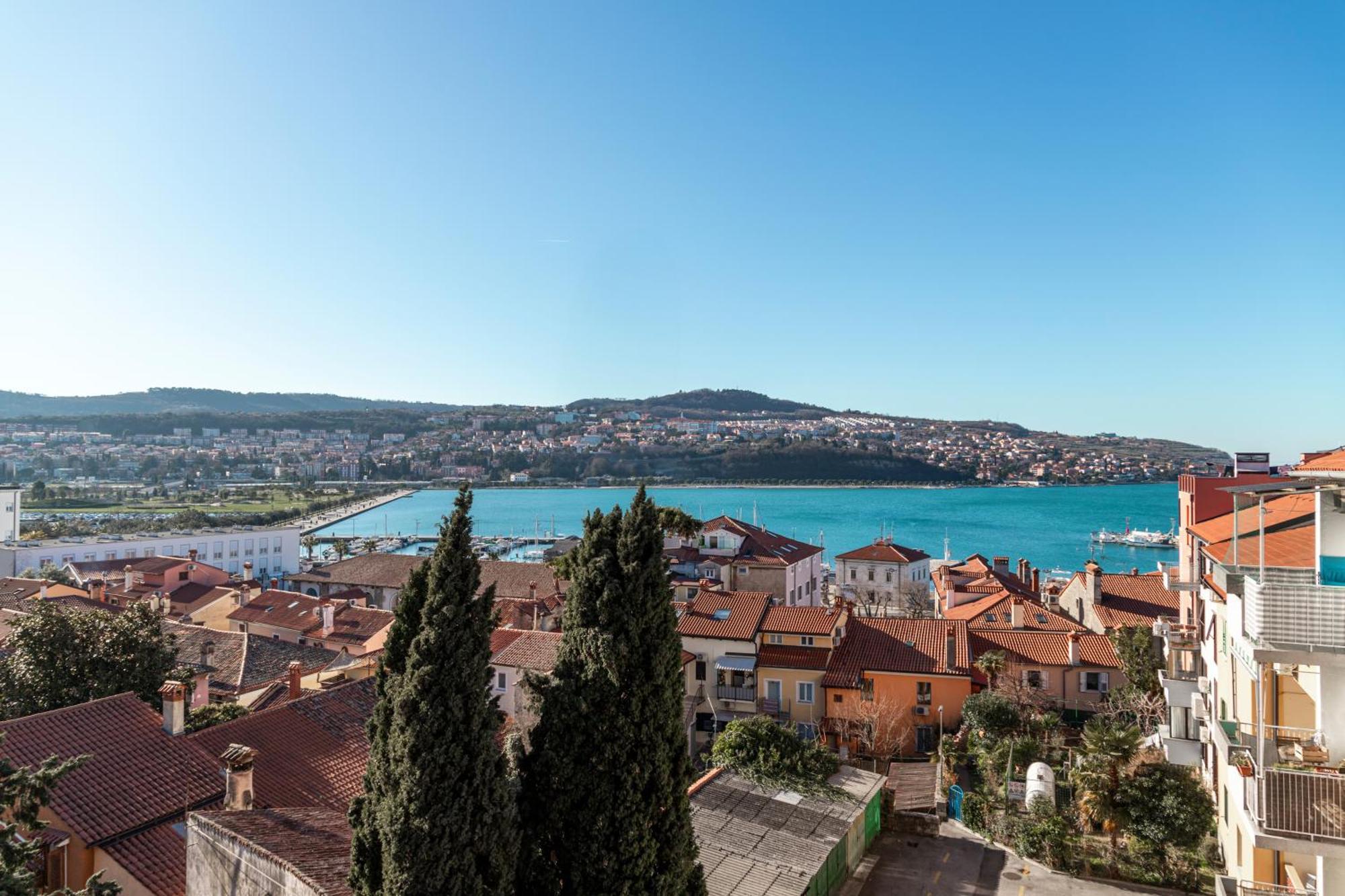Koper Seaside Residence Luaran gambar